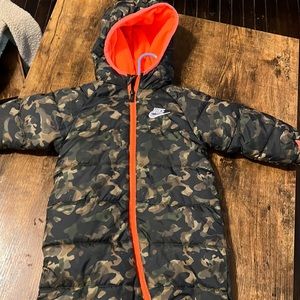 9months nike baby boys snow suit barely used like new